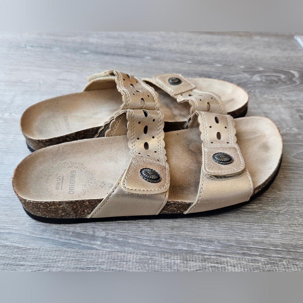 Earth Origins Women's Sandals, Size 6.5, Gold - Picture 3 of 6